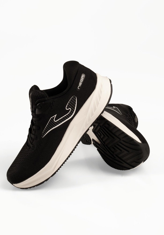 Ανδρικά sneakers Joma μαύρα running με κορδόνια και λευκή σόλα