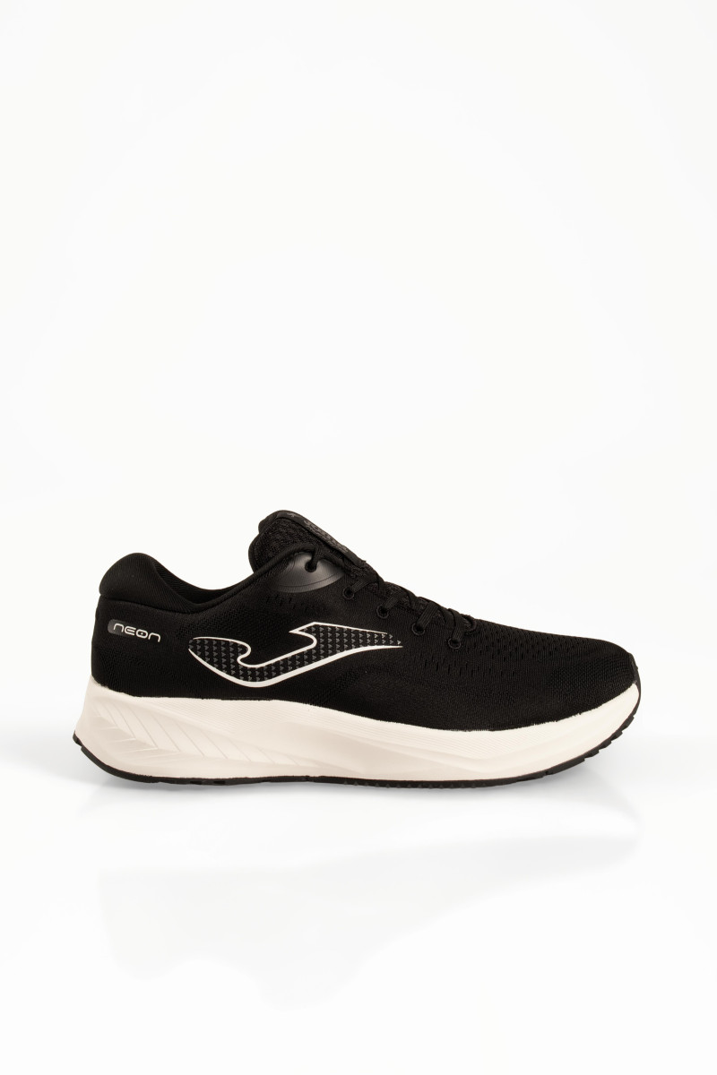 Ανδρικά sneakers Joma μαύρα running με κορδόνια και λευκή σόλα