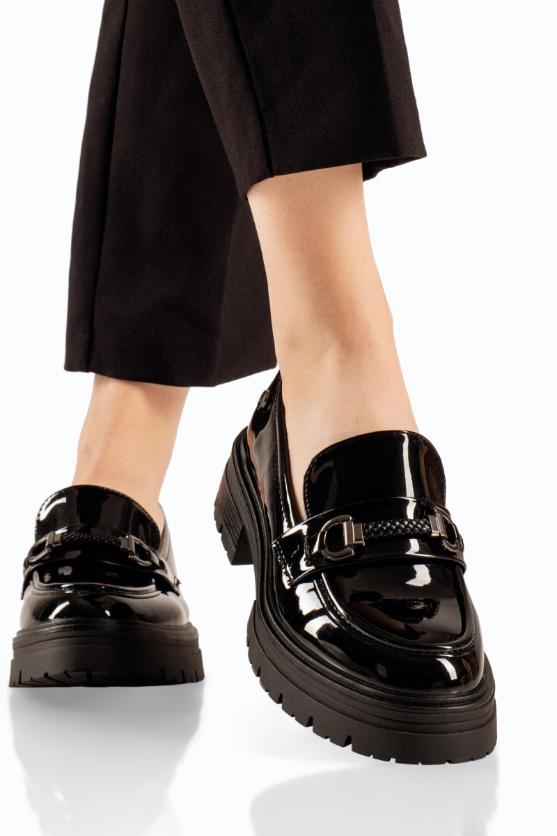 Zak λουστρίνι γυναικεία loafers μαύρα με πλεκτή λεπτομέρεια