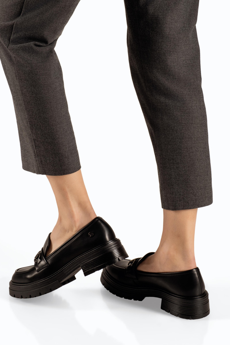 Zak γυναικεία loafers μαύρα με πλεκτή λεπτομέρεια