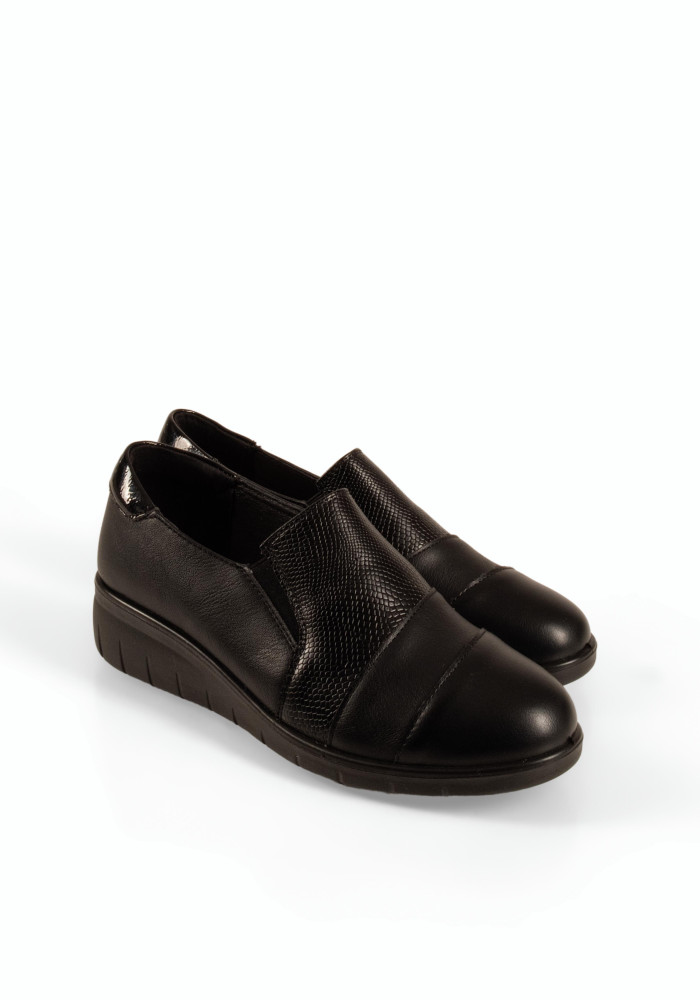 Zak γυναικεία παπούτσια μαύρα slip-on με κροκό λεπτομέρεια και λάστιχο