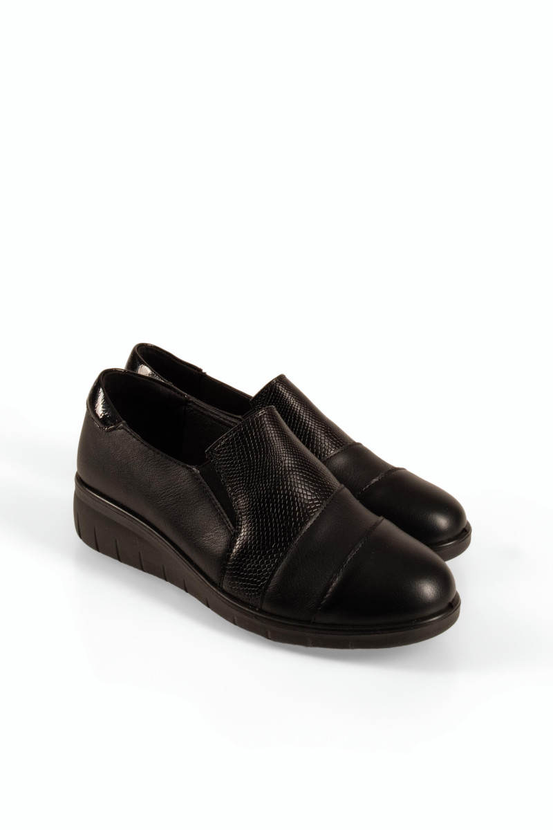 Zak γυναικεία παπούτσια μαύρα slip-on με κροκό λεπτομέρεια και λάστιχο