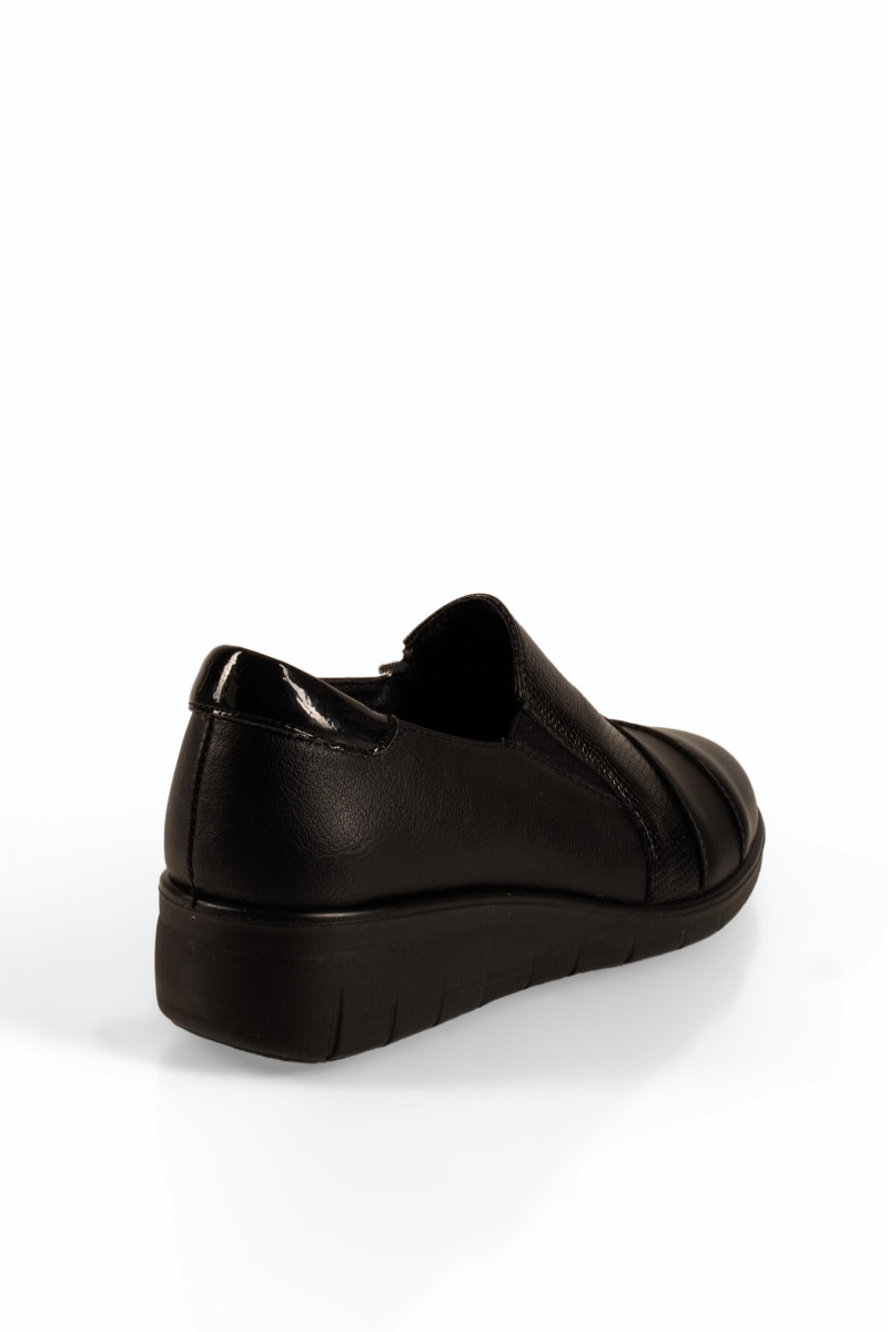 Zak γυναικεία παπούτσια μαύρα slip-on με κροκό λεπτομέρεια και λάστιχο