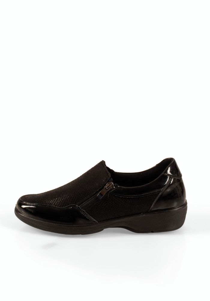 Zak γυναικεία παπούτσια μαύρα slip-on με ανάγλυφη υφή και φερμουάρ