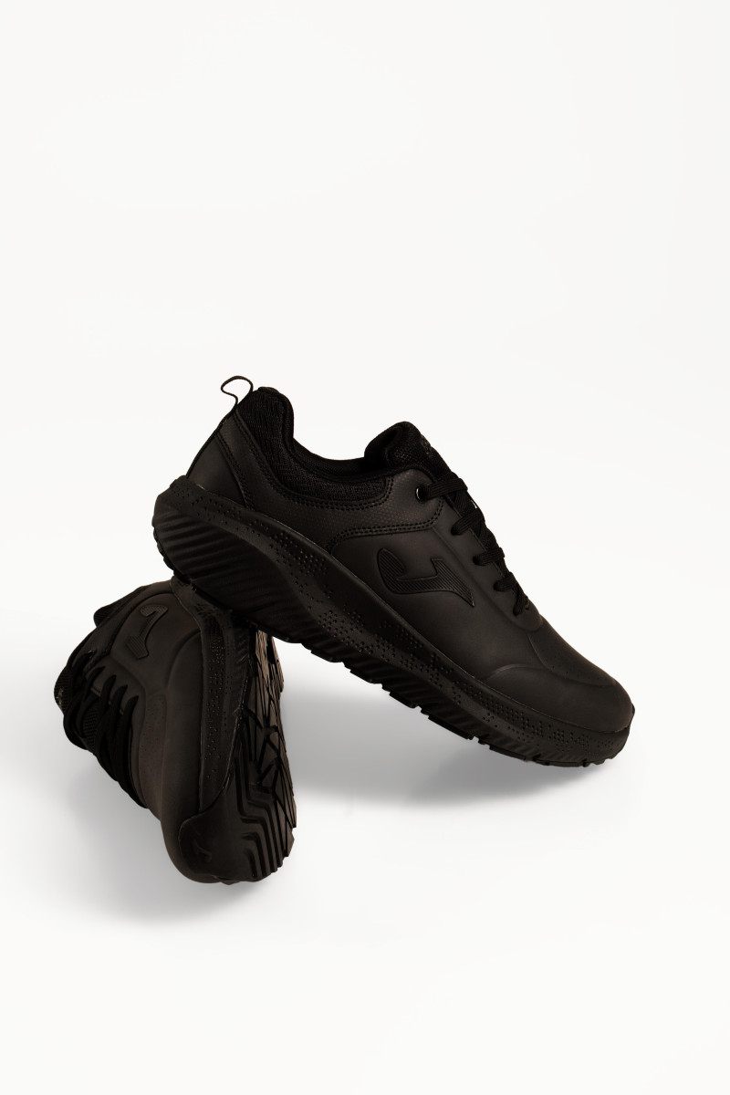 Ανδρικά sneakers Joma total black με ενισχυμένη αθλητική σόλα
