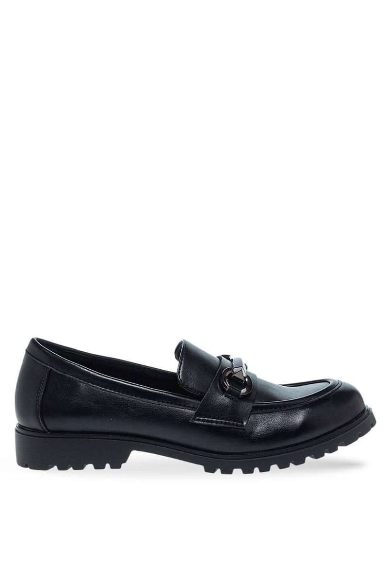 Parex μαύρα γυναικεία loafers με τρακτερωτή σόλα και μεταλλικό διακοσμητικό