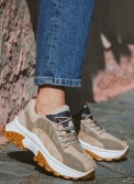Chunky sneakers σε συνδυασμούς χρωμάτων και υλικών 416.LY587-L