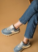 Chunky sneakers με ιδιαίτερη σόλα 330.C633-L