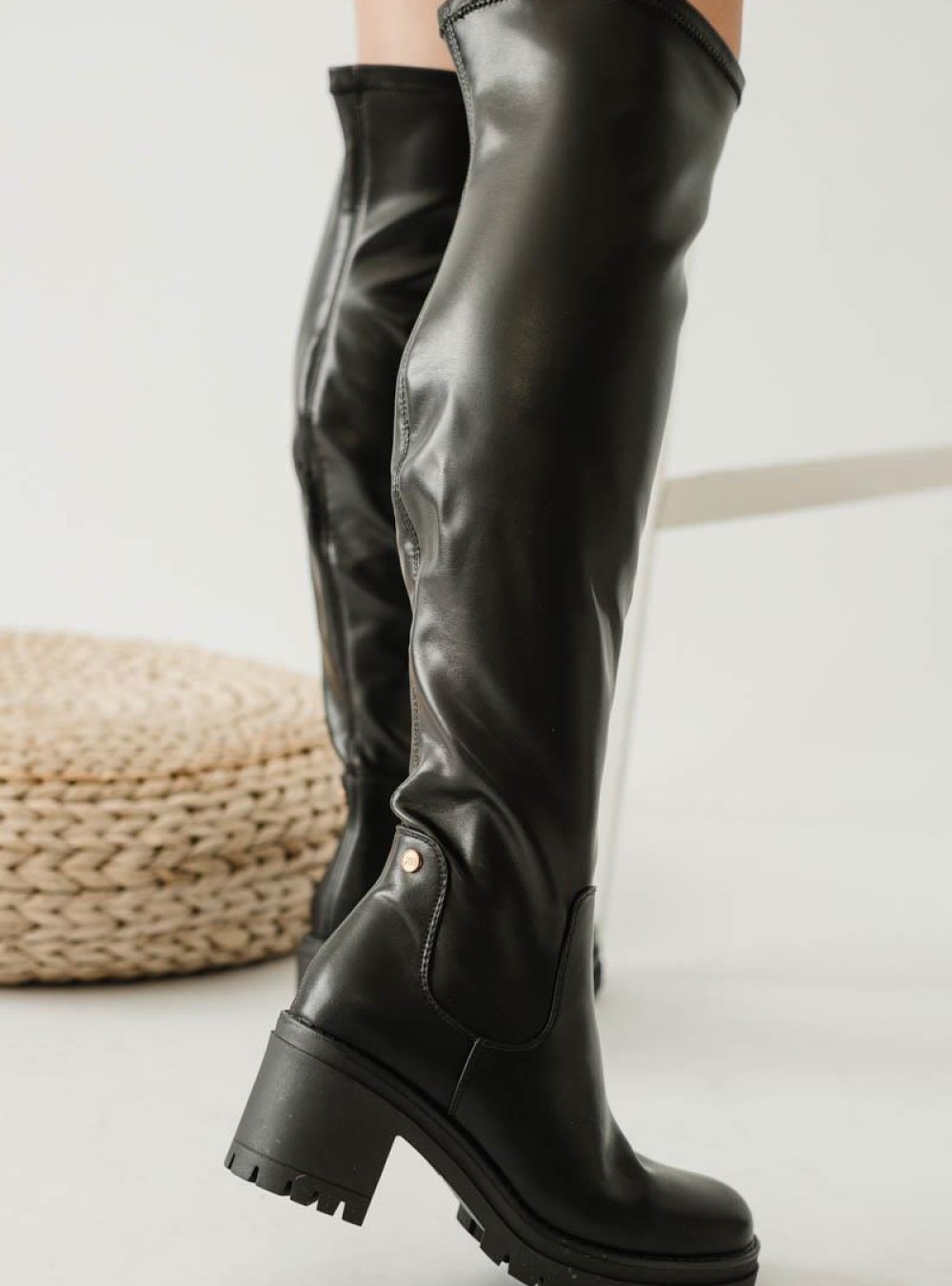 XTI Over the knee μπότες με χοντρό τακούνι 395.141543-L ΜΑΥΡΟ XTI Over the knee μπότες με χοντρό τακούνι 395.141543-L ΜΑΥΡΟ