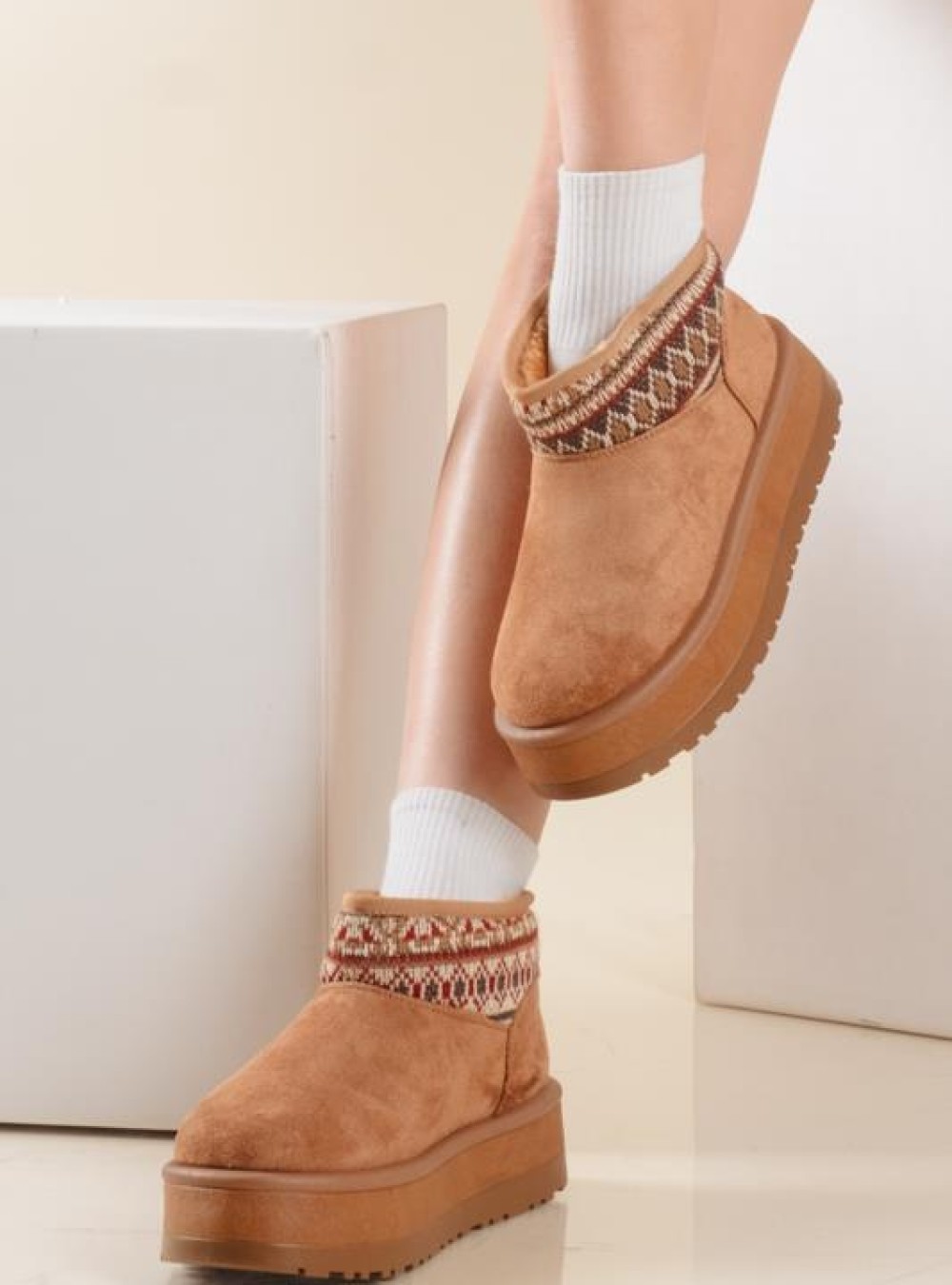 Boho δίσολα μποτάκια με γούνα 330.C761-L ΤΑΜΠΑ Boho δίσολα μποτάκια με γούνα 330.C761-L ΤΑΜΠΑ