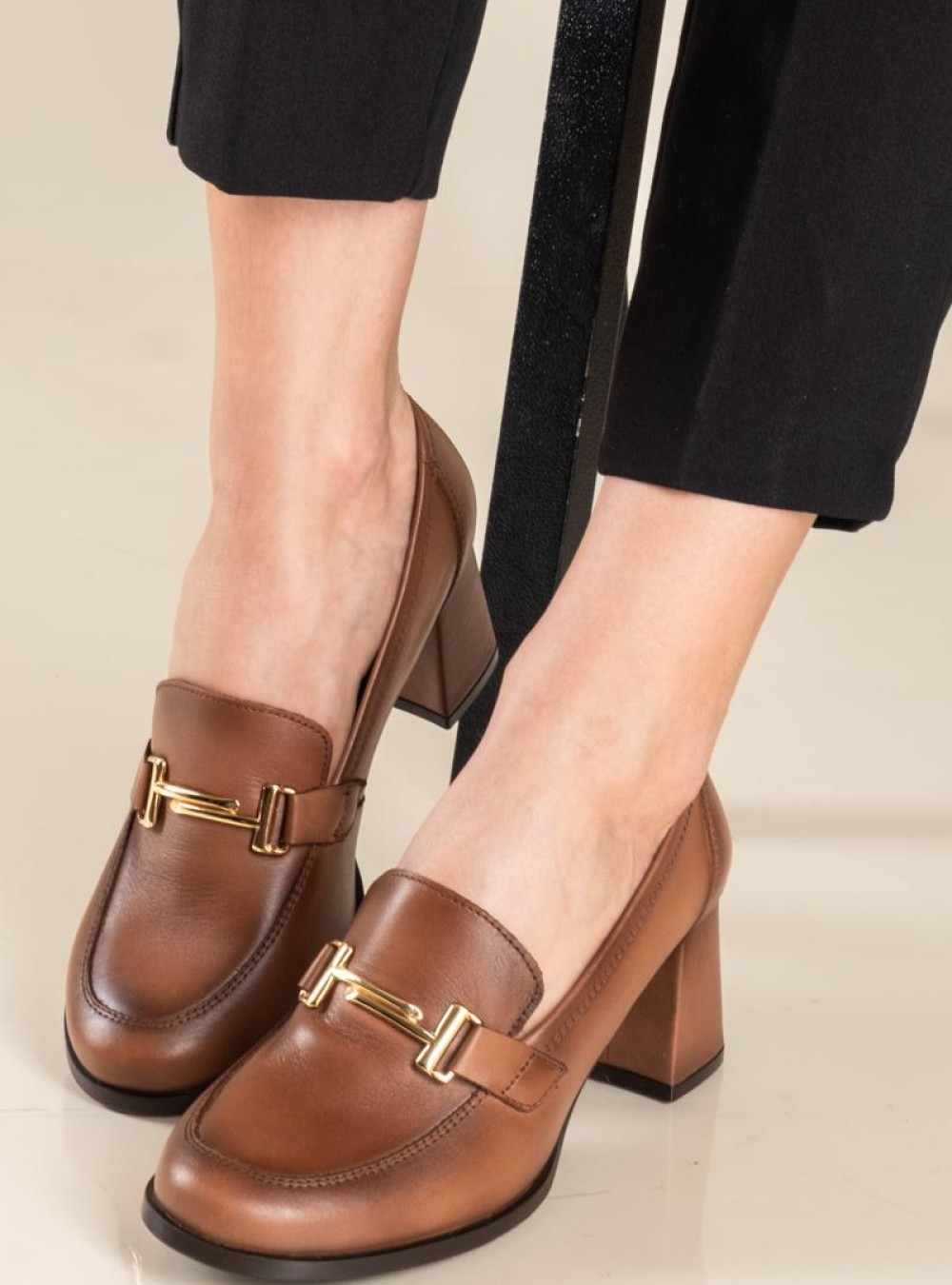 RAGAZZA δερμάτινα loafers με διακοσμητική αλυσίδα 331.063-L ΤΑΜΠΑ RAGAZZA δερμάτινα loafers με διακοσμητική αλυσίδα 331.063-L ΤΑΜΠΑ