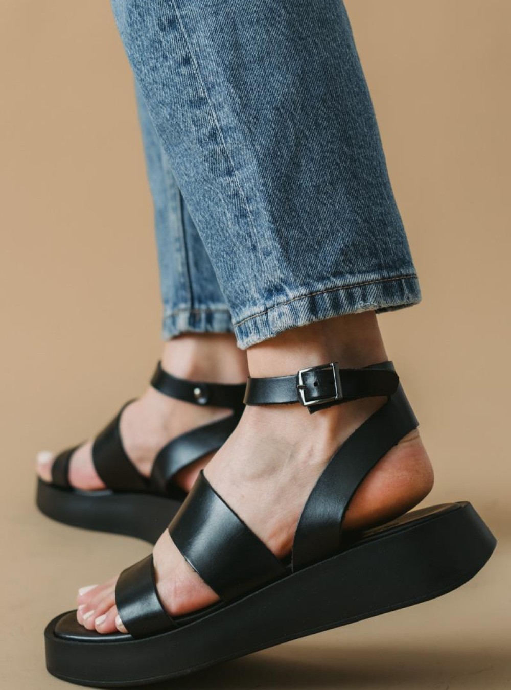 BAROQUE Δερμάτινα flatforms με δυο φάσες 305.217-L ΜΑΥΡΟ BAROQUE Δερμάτινα flatforms με δυο φάσες 305.217-L ΜΑΥΡΟ