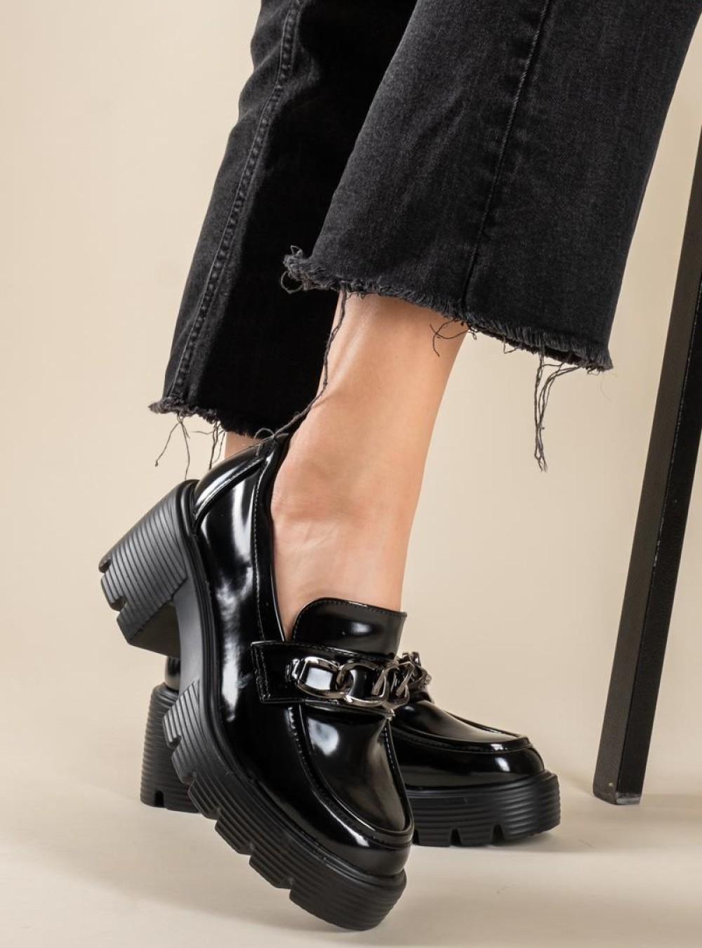 Block-heeled loafers με μεταλλικό διακοσμητικό 431.LT2408-L ΜΑΥΡΟ Block-heeled loafers με μεταλλικό διακοσμητικό 431.LT2408-L ΜΑΥΡΟ