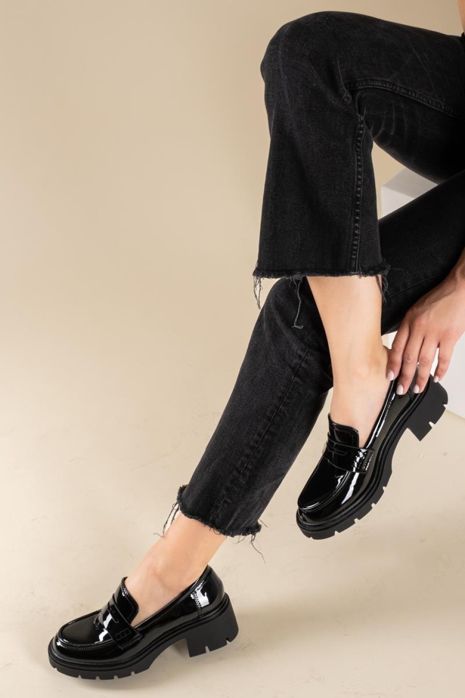 Block-heeled λουστρίνι loafers 431.LL1504-LU ΜΑΥΡΟ