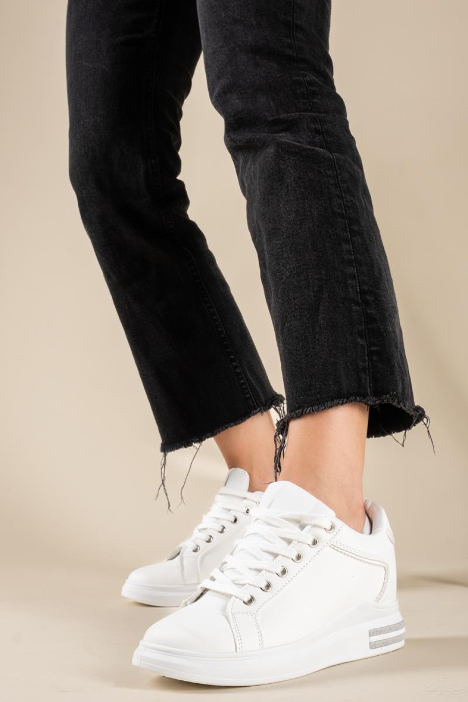 Tennis sneakers με εσωτερικό τακούνι 431.LY661-L ΑΣΠΡΟ Tennis sneakers με εσωτερικό τακούνι 431.LY661-L ΑΣΠΡΟ