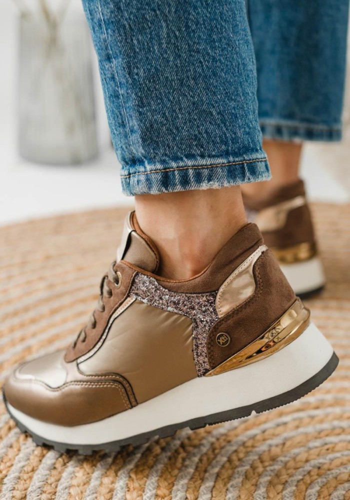 XTI Sneakers σε μεταλλικούς τόνους 395.141991-L ΜΠΡΟΝΖΕ