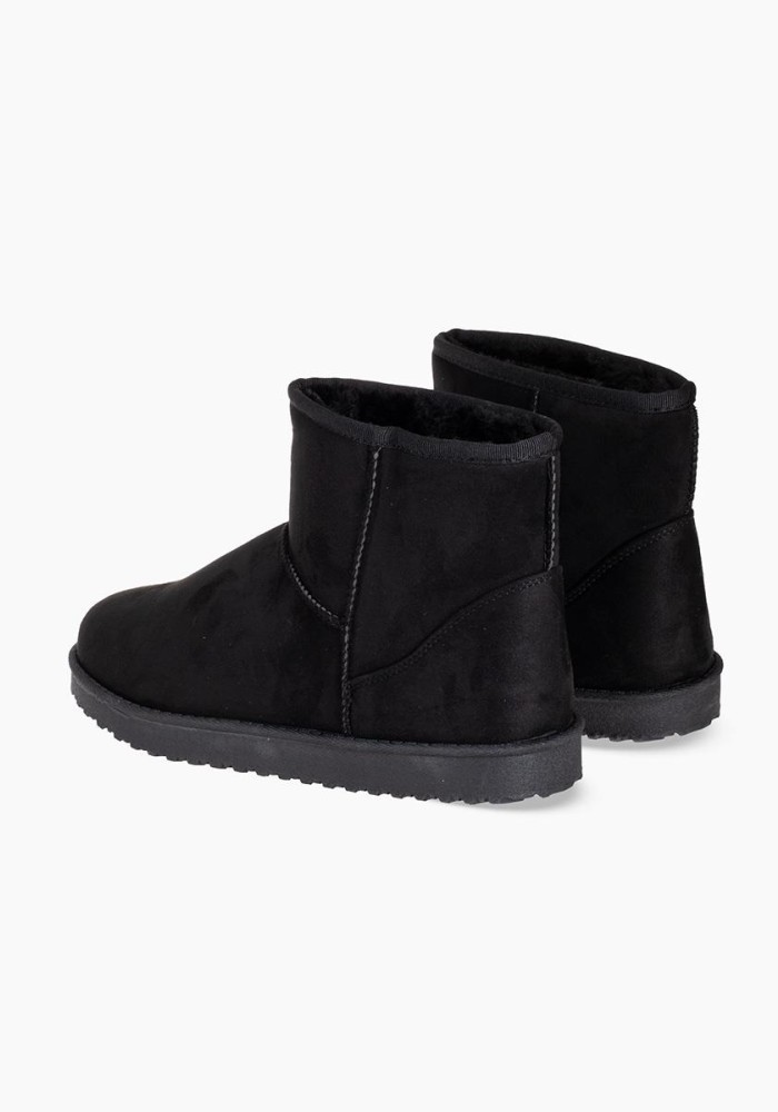 Suede μποτάκι με εσωτερική γούνα 431.DM992-C ΜΑΥΡΟ Suede μποτάκι με εσωτερική γούνα 431.DM992-C ΜΑΥΡΟ