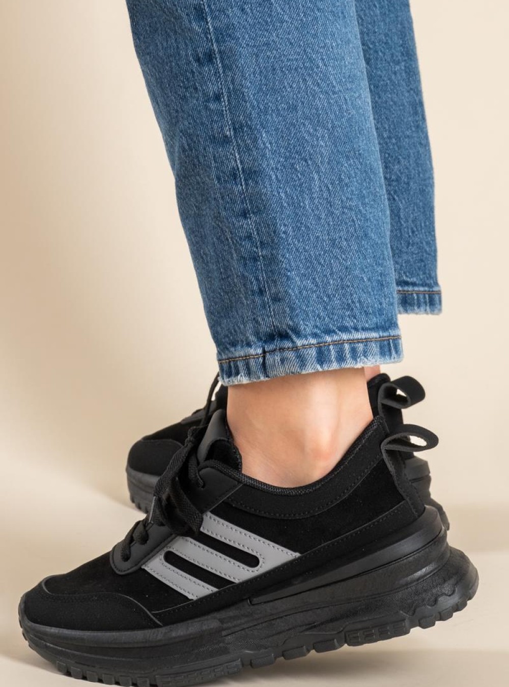 Athletic style sneakers σε συνδυασμό υλικών 431.LY588-L ΜΑΥΡΟ Athletic style sneakers σε συνδυασμό υλικών 431.LY588-L ΜΑΥΡΟ