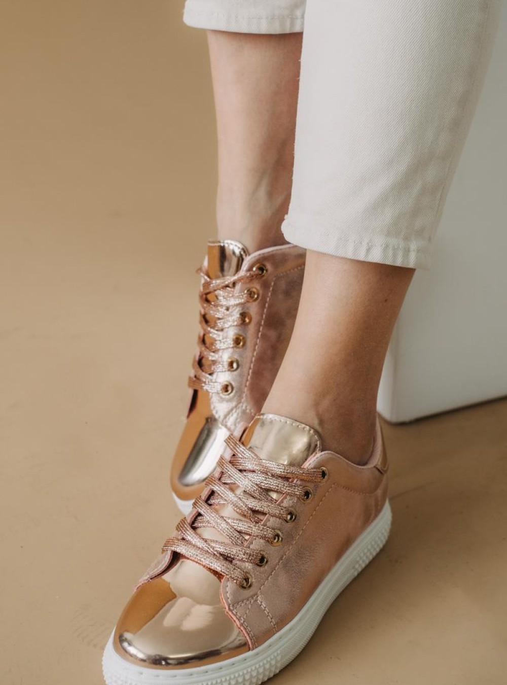 Tennis sneakers με mirror effect 330.BK09-L ΡΟΖ Tennis sneakers με mirror effect 330.BK09-L ΡΟΖ