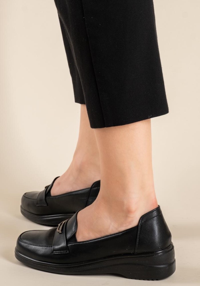 Comfort all-day slip on με διακοσμητικό ζωνάκι 431.S133-L ΜΑΥΡΟ