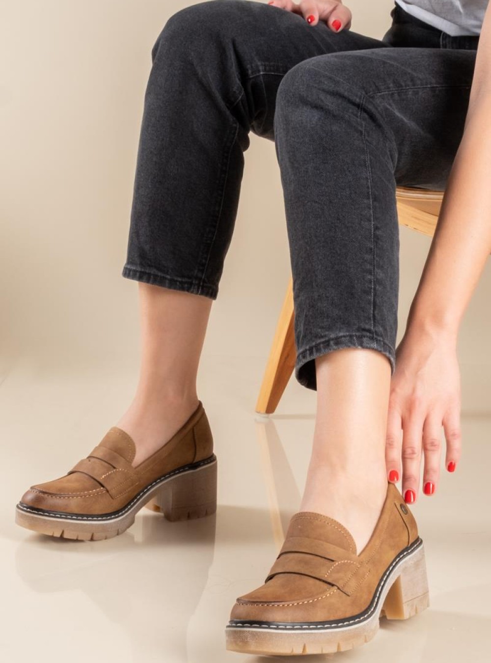 Refresh loafers με κρεπ τακούνι 395.172263-L ΤΑΜΠΑ Refresh loafers με κρεπ τακούνι 395.172263-L ΤΑΜΠΑ