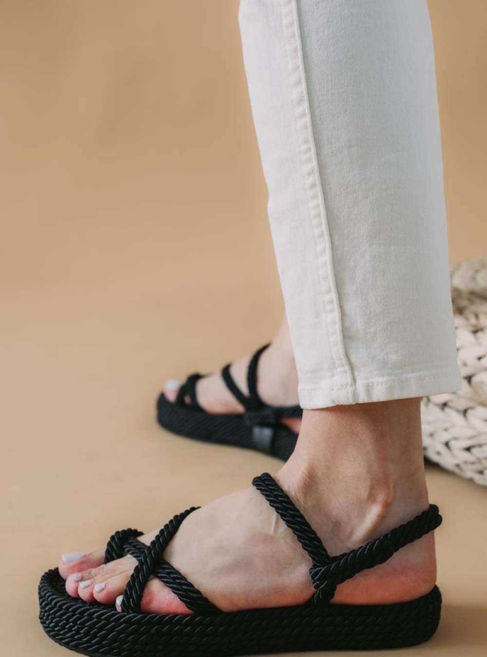 Flatforms πέδιλα με σχοινιά 305.CORFU-2-F ΜΑΥΡΟ Flatforms πέδιλα με σχοινιά 305.CORFU-2-F ΜΑΥΡΟ