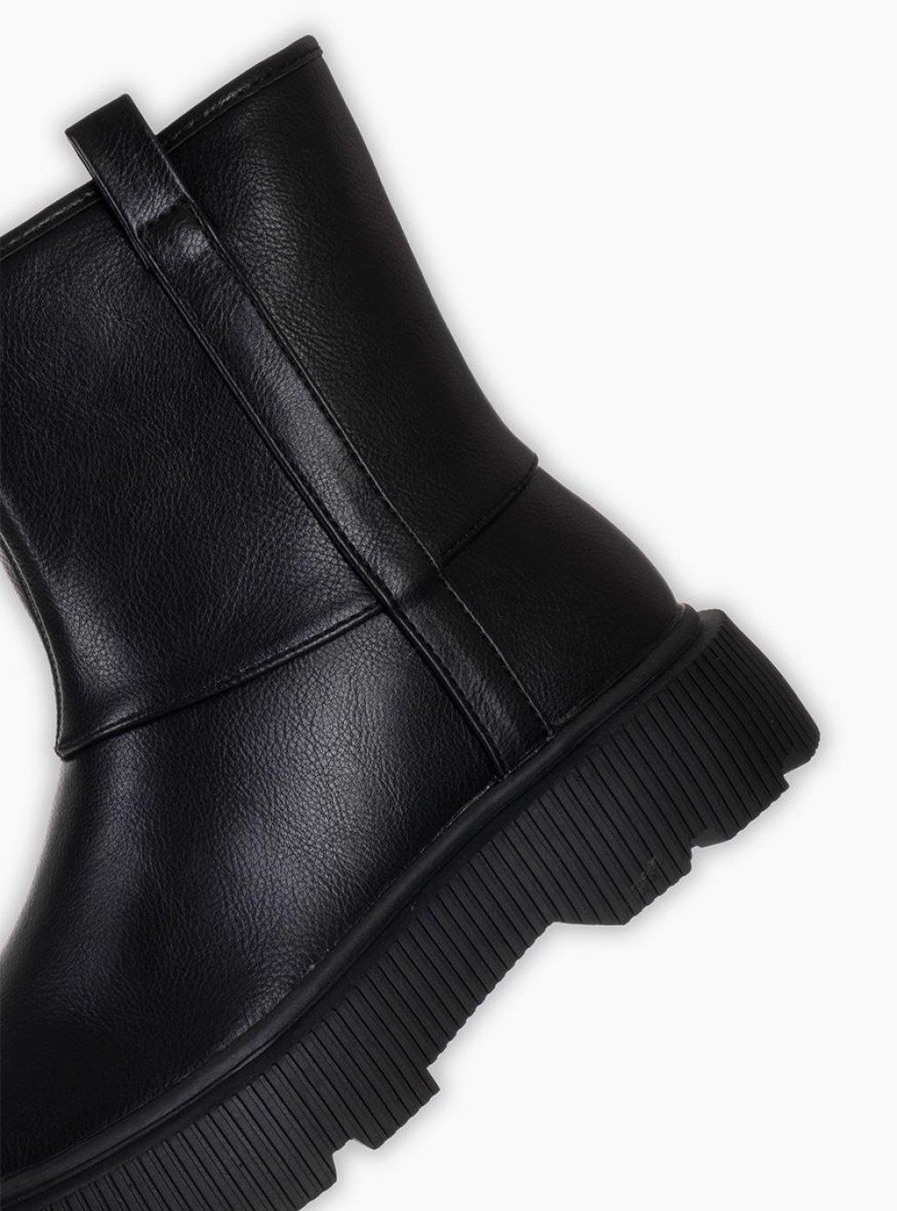 Chunky μποτάκι για κορίτσια 330.DR68-L ΜΑΥΡΟ Chunky μποτάκι για κορίτσια 330.DR68-L ΜΑΥΡΟ