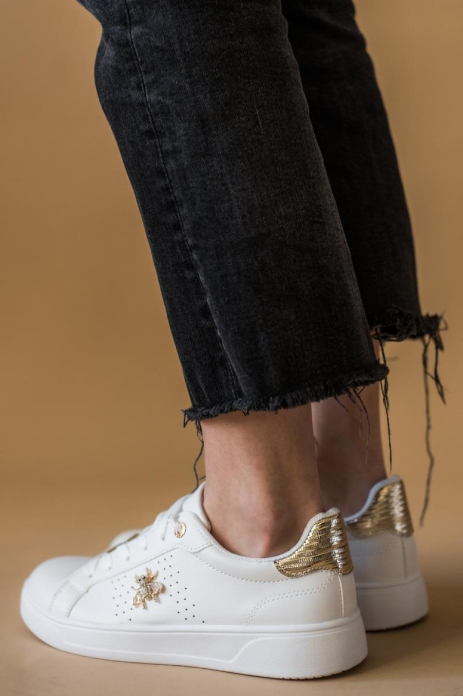 Tennis sneakers με διακοσμητικό με στρας 330.C691-L ΑΣΠΡΟ/ΧΡΥΣΟ Tennis sneakers με διακοσμητικό με στρας 330.C691-L ΑΣΠΡΟ/ΧΡΥΣΟ