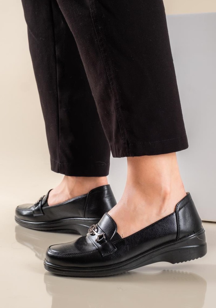 Comfort all-day slip on με διακοσμητική αγκράφα 431.S126-1-L ΜΑΥΡΟ