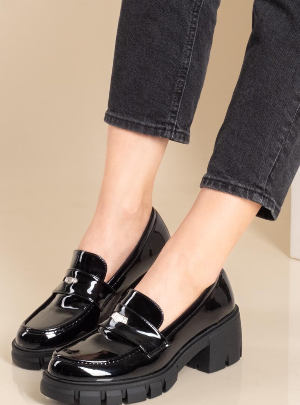 Tracksole λουστρίνι block-heeled loafer 330.D2737-LU ΜΑΥΡΟ Tracksole λουστρίνι block-heeled loafer 330.D2737-LU ΜΑΥΡΟ