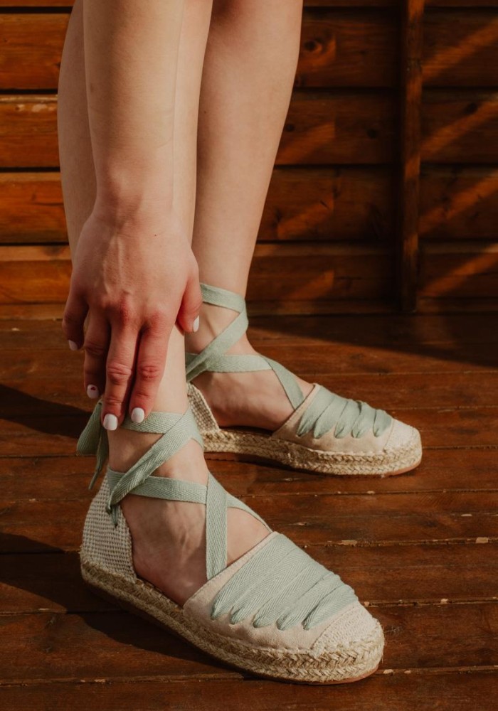 Lace-up suede εσπαντρίγιες με σχοίνινη σόλα 330.BYJX6586-F ΜΕΝΤΑ