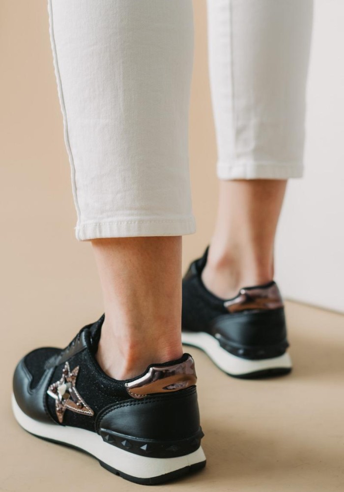 Sneakers με ύφασμα με στρας και διακοσμητικό αστέρι 330.BK11-L ΜΑΥΡΟ