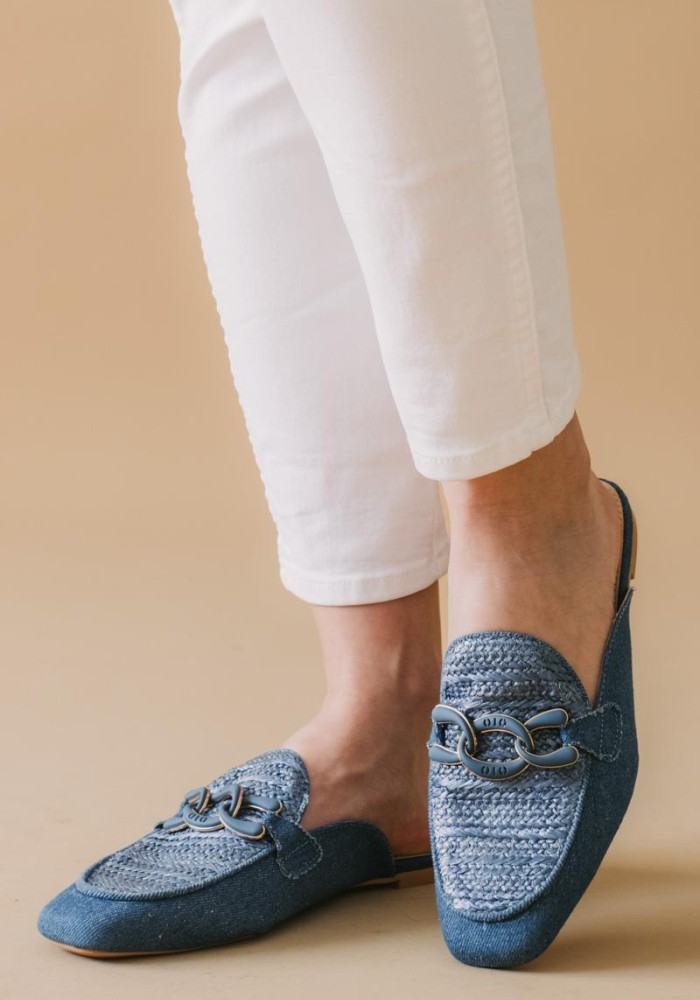 Flat mules με ψάθα και διακοσμητική αλυσίδα 330.F352-L JEAN