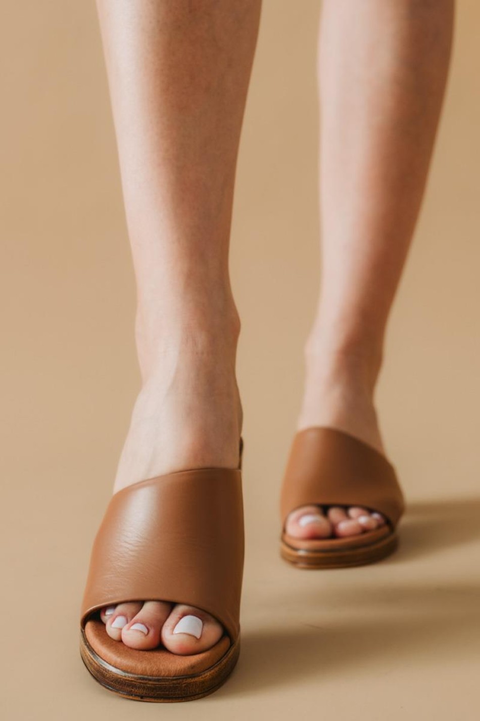 RAGAZZA Mules με ιδιαίτερη φάσα 331.0965-L ΤΑΜΠΑ RAGAZZA Mules με ιδιαίτερη φάσα 331.0965-L ΤΑΜΠΑ
