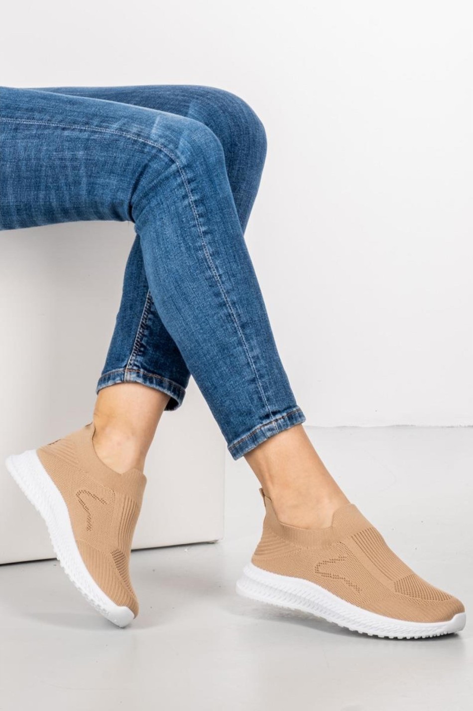 Slip-on υφασμάτινα sneakers 330.LY380-F ΠΟΥΡΟ Slip-on υφασμάτινα sneakers 330.LY380-F ΠΟΥΡΟ