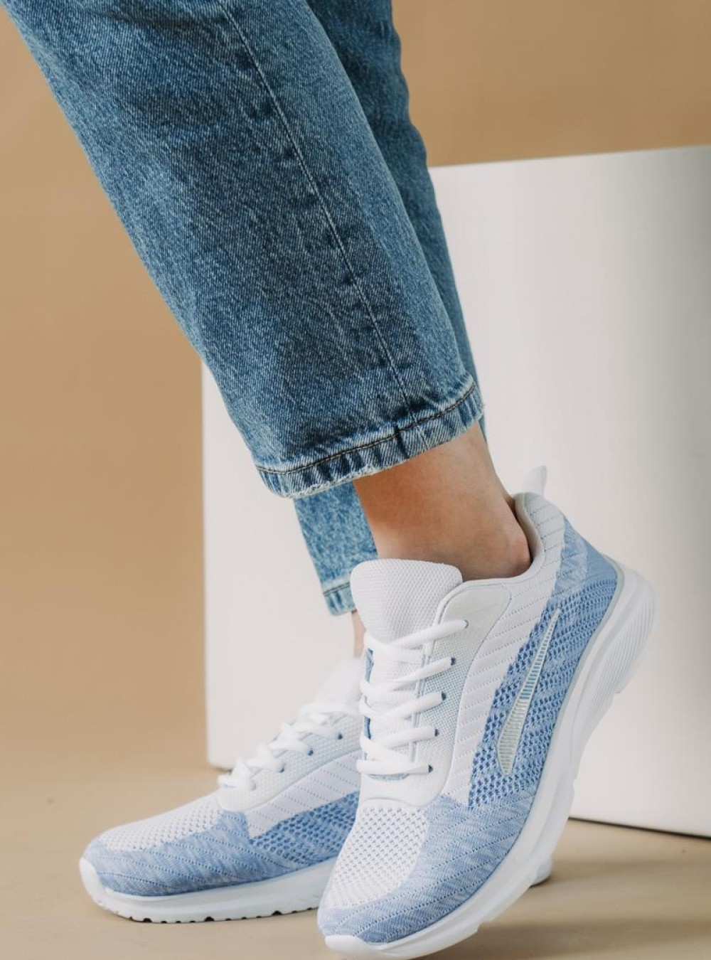 Υφασμάτινα running sneakers 318.TR111701-W-F ΓΑΛΑΖΙΟ Υφασμάτινα running sneakers 318.TR111701-W-F ΓΑΛΑΖΙΟ