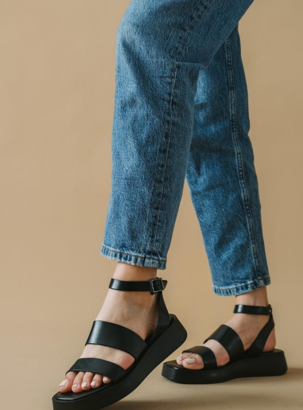 BAROQUE Δερμάτινα flatforms με δυο φάσες 305.217-L ΜΑΥΡΟ BAROQUE Δερμάτινα flatforms με δυο φάσες 305.217-L ΜΑΥΡΟ