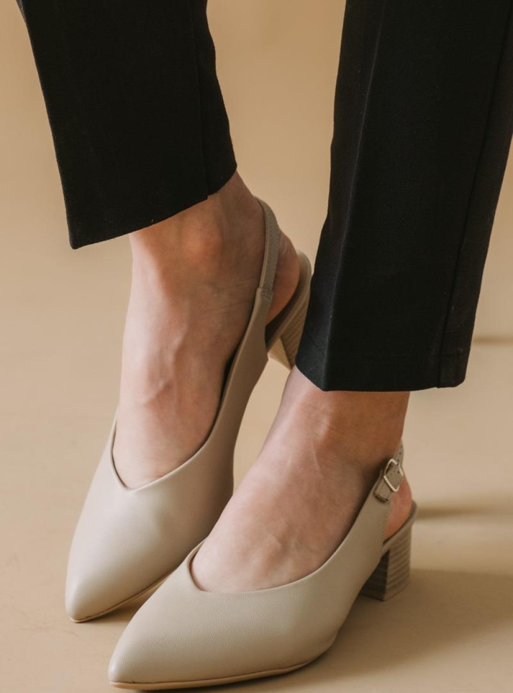 PICCADILLY Comfort γόβες με ανοιχτή φτέρνα 004.779-24105-L ΜΠΕΖ PICCADILLY Comfort γόβες με ανοιχτή φτέρνα 004.779-24105-L ΜΠΕΖ