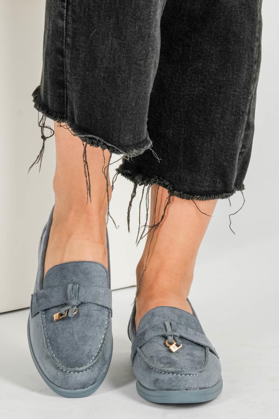 Basic suede loafers με εξωτερική ραφή 396.D2725-L ΓΑΛΑΖΙΟ Basic suede loafers με εξωτερική ραφή 396.D2725-L ΓΑΛΑΖΙΟ