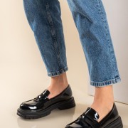 Λουστρίνι loafers με τρακτερωτή σόλα 431.OM2209-LU ΜΑΥΡΟ Λουστρίνι loafers με τρακτερωτή σόλα 431.OM2209-LU ΜΑΥΡΟ