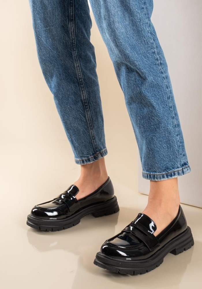 Λουστρίνι loafers με τρακτερωτή σόλα 431.OM2209-LU ΜΑΥΡΟ