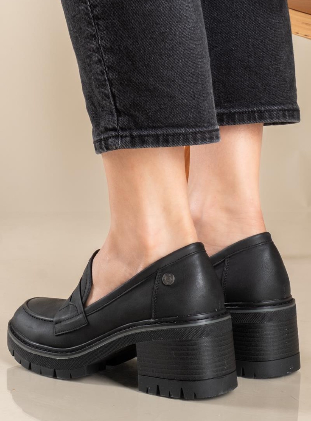 Refresh loafers με κρεπ τακούνι 395.172263-L ΜΑΥΡΟ Refresh loafers με κρεπ τακούνι 395.172263-L ΜΑΥΡΟ