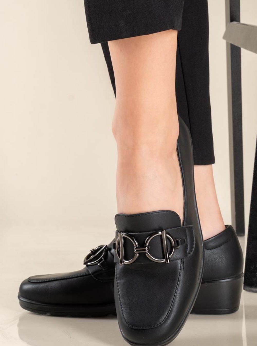 Parex ανατομικά μοκασίνια με διακοσμητική αλυσίδα 022.104-30-000-L ΜΑΥΡΟ Parex ανατομικά μοκασίνια με διακοσμητική αλυσίδα 022.104-30-000-L ΜΑΥΡΟ