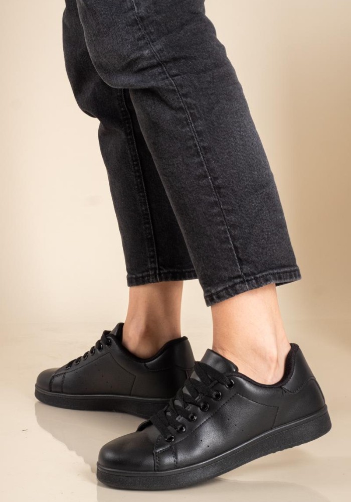 Tennis sneakers με εξωτερικές ραφές 330.D713-L ΜΑΥΡΟ