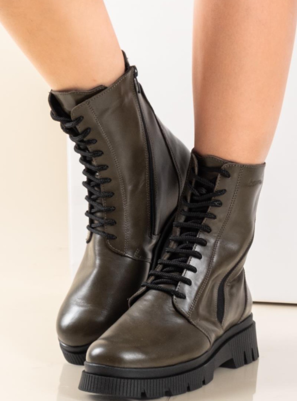 BOXER Chunky αρβυλάκι με διαγώνιο φερμουάρ 031.51122-L ΛΑΔΙ BOXER Chunky αρβυλάκι με διαγώνιο φερμουάρ 031.51122-L ΛΑΔΙ