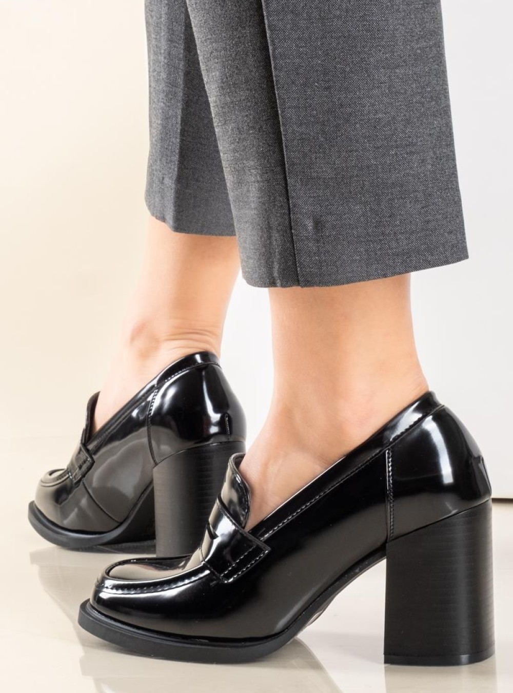 ADAMS Λουστρίνι loafers με χοντρό τακούνι 004.829-24536-LU ΜΑΥΡΟ ADAMS Λουστρίνι loafers με χοντρό τακούνι 004.829-24536-LU ΜΑΥΡΟ