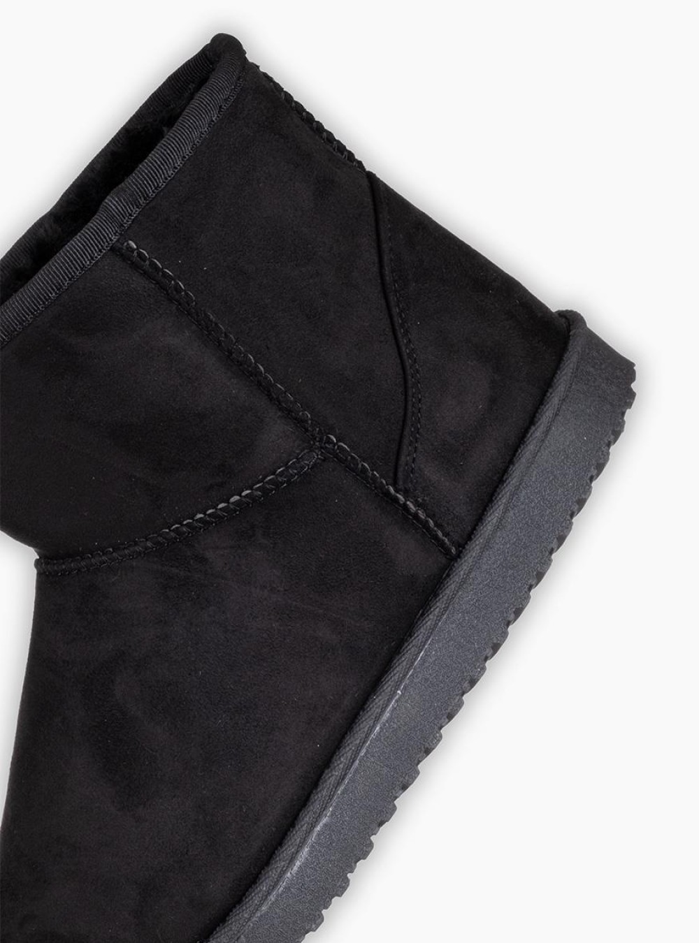 Suede μποτάκι με εσωτερική γούνα 431.DM992-C ΜΑΥΡΟ Suede μποτάκι με εσωτερική γούνα 431.DM992-C ΜΑΥΡΟ