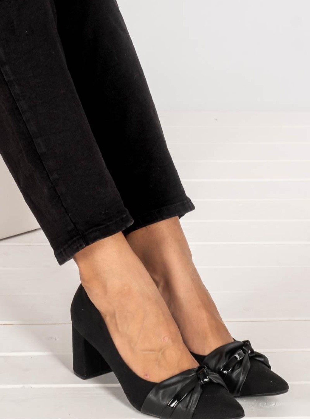 Suede ανατομικές γόβες με διακοσμητικό κόμπο 004.798-23561-SA ΜΑΥΡΟ Suede ανατομικές γόβες με διακοσμητικό κόμπο 004.798-23561-SA ΜΑΥΡΟ