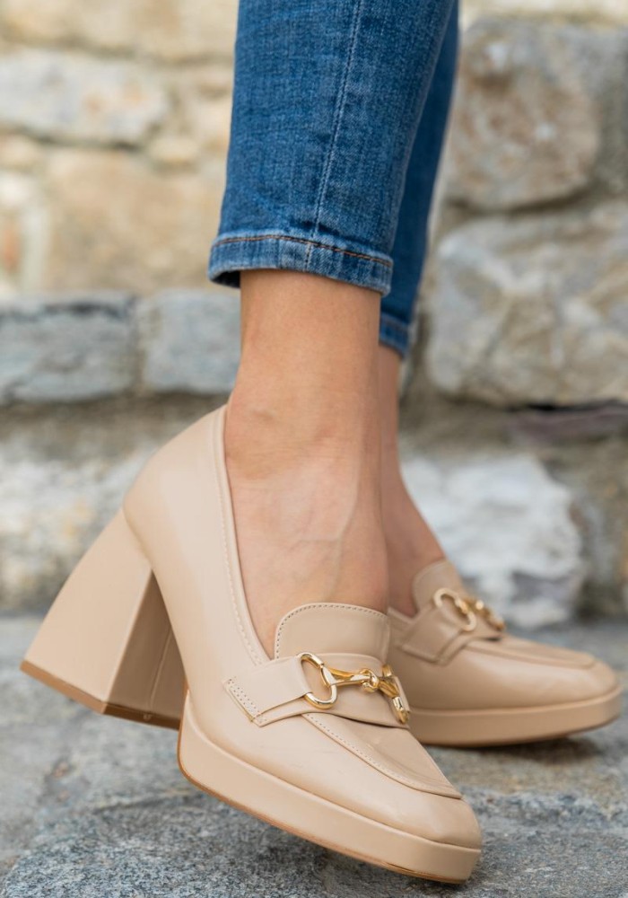 Loafers με λεπτή φιάπα και διακοσμητική αλυσίδα 376.Q8903-L ΜΠΕΖ