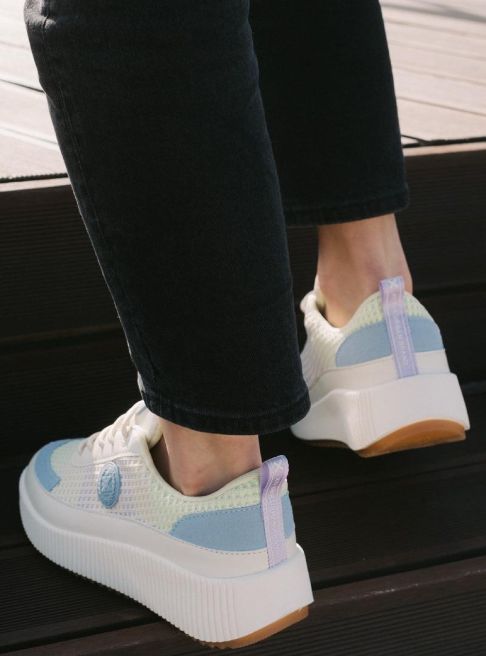XTI Multicolor sneakers με ιδιαίτερη σόλα 395.142465-L MULTI XTI Multicolor sneakers με ιδιαίτερη σόλα 395.142465-L MULTI